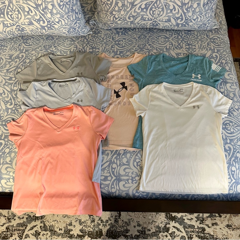 Set of 6 Under Armour Heat Gear loose fit Assorted Color T-Shirts